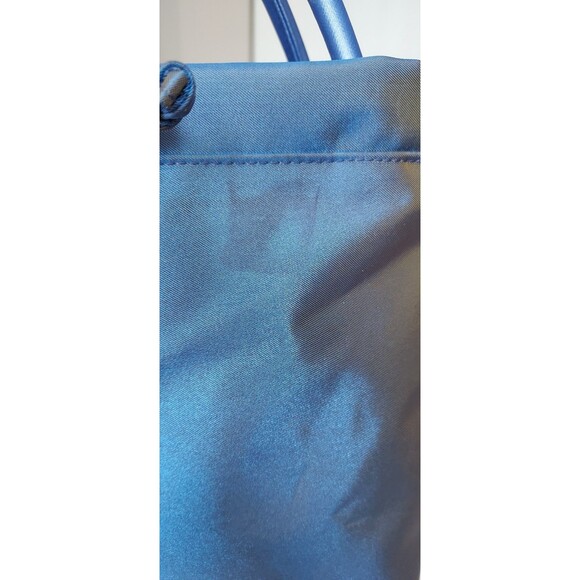 Swavarski Metallic Handle Bag With Signature Reinstone Swan - Picture 8 of 8